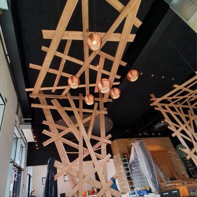 Holzgestell für Deckenleuchte