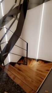 Treppe mit Stufen aus Eiche